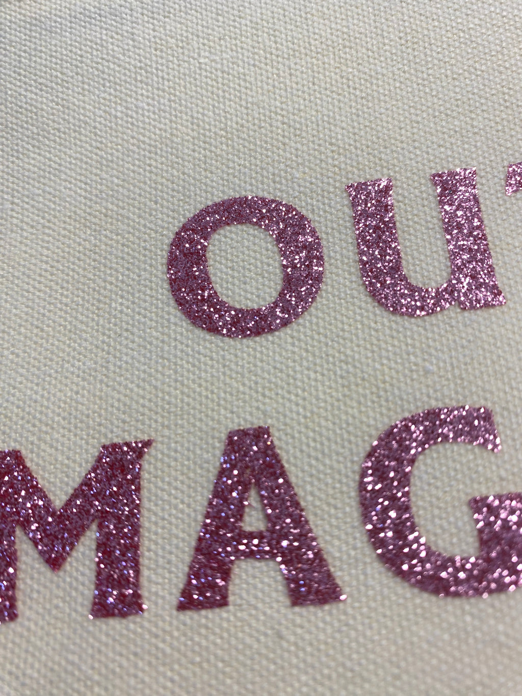 La Pochette live : OUTILS MAGIQUE rose paillettes