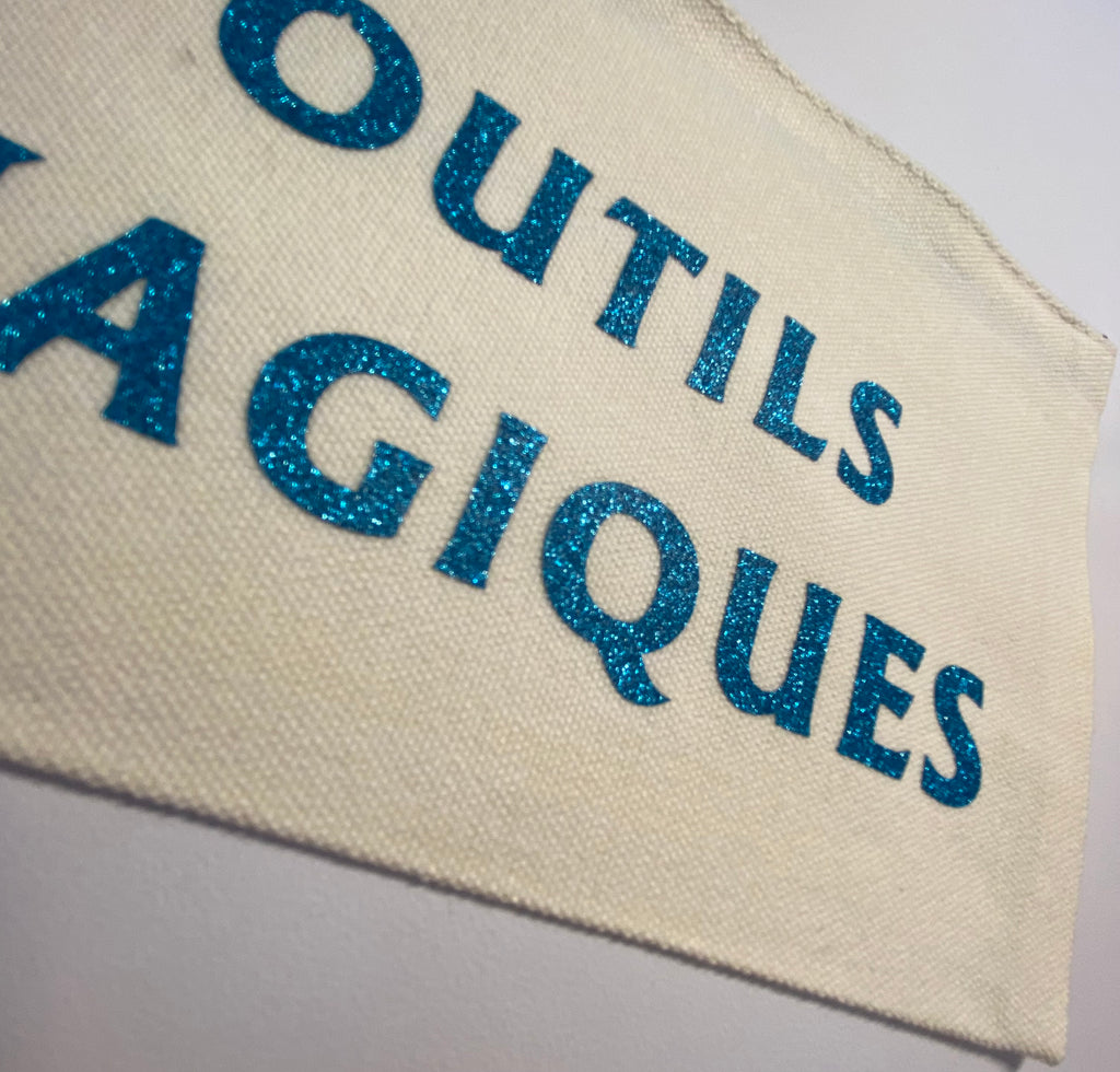 La Pochette live : OUTILS MAGIQUES bleu paillettes