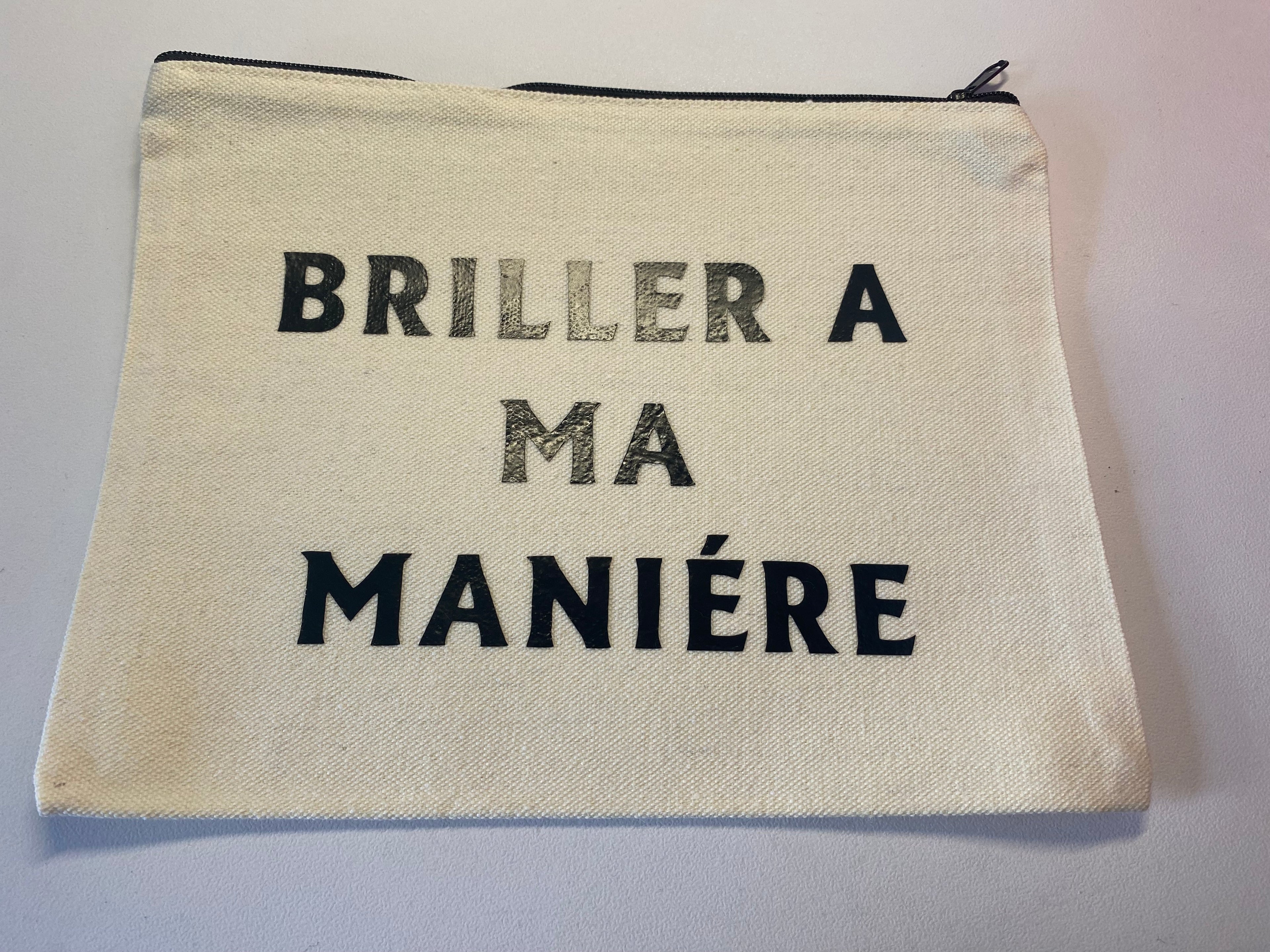 La Pochette live : Briller à ma manière en noir