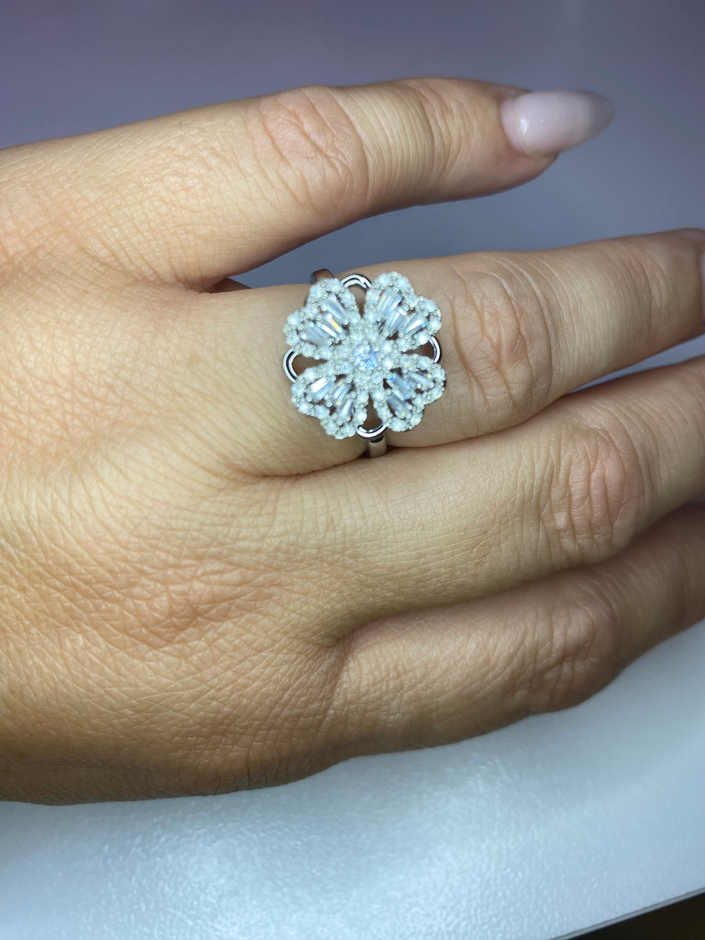 Bague trèfle stass anti-stress ajustable et pivotante – Discrète &amp; apaisante
