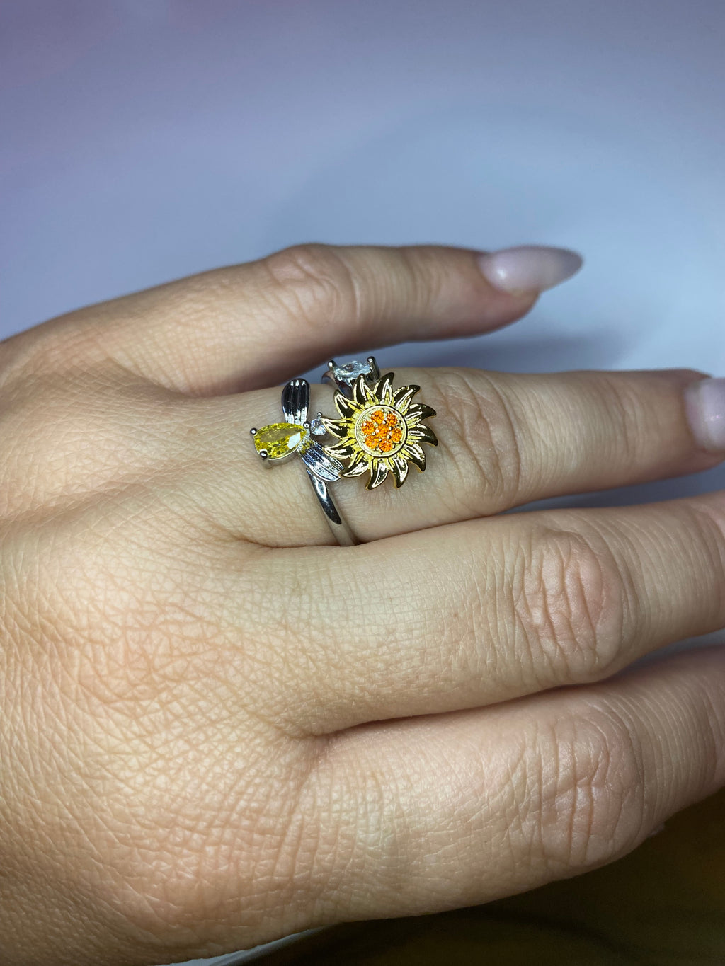 Bague fleur et abeille argentée anti-stress ajustable