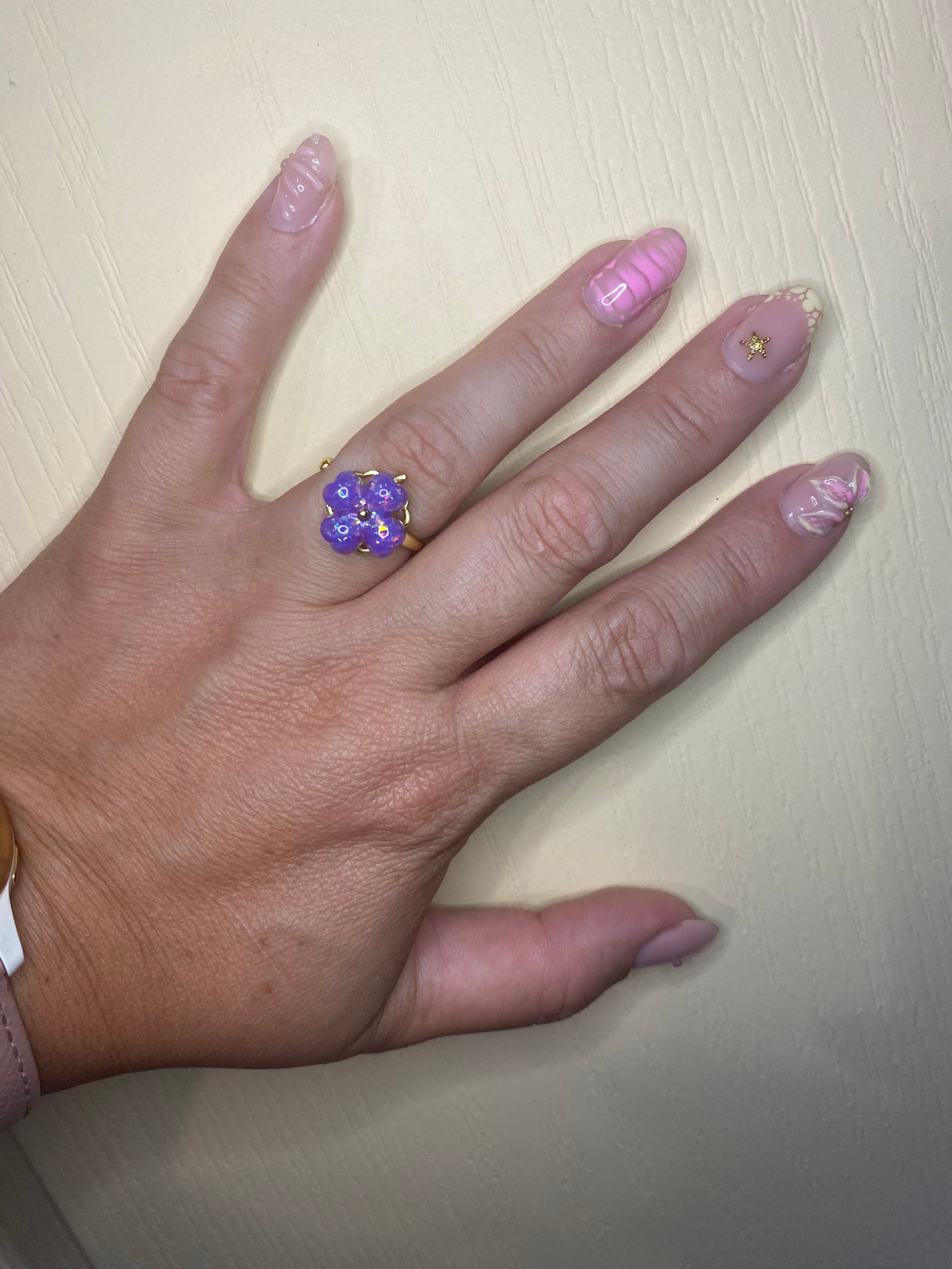 Bague trèfle violet pailleté pivotant anti-stress ajustable