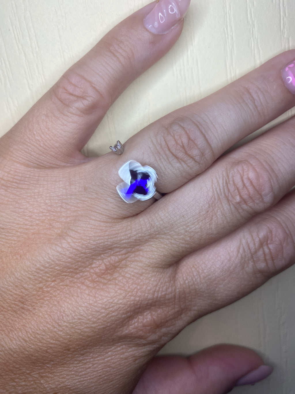 Bague papillon bleu et stress pivotant argentée anti-stress ajustable
