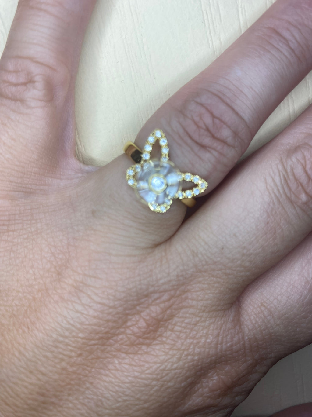 Bague papillon strass intérieur fleur pivotante dorée anti-stress ajustable