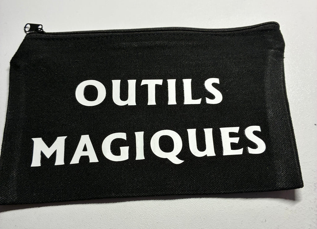 La Pochette live Noire : Outils magiques en blanc